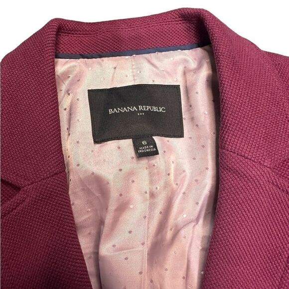 Banana Republic Factory Knit Pique Acedemy Blazer in Raspberry Size 6 - Picture 12 of 14